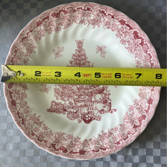 Queen’s •Seasons Greetings• Christmas Tree Salad Plate 8” Made in Colombia - Picture 6 of 6